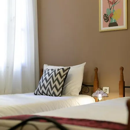 Appartement New 2 Plus Office Apt With Full Kitchen On St Dimitrios *